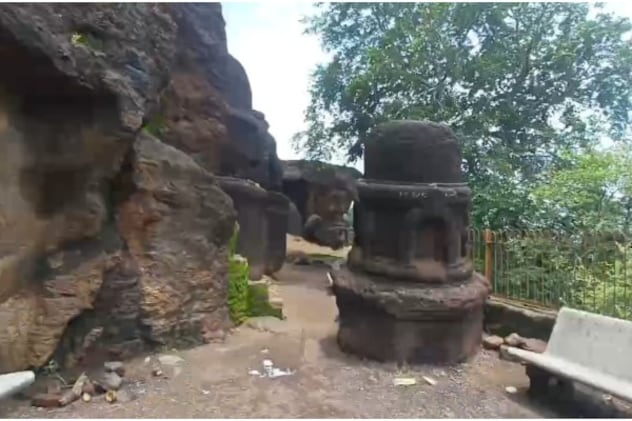 बेहद खराब हो चुकी है हालत बेहद खराब हो चुकी है हालत
