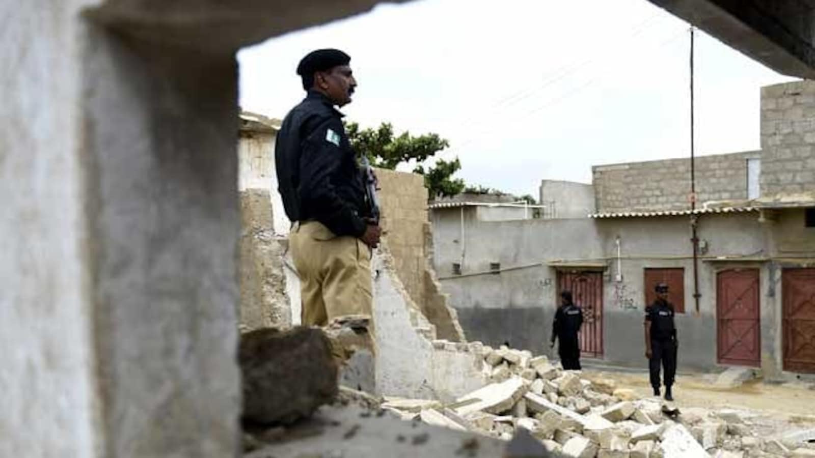 2 Policemen Killed As Gunmen Open Fire In Pakistan