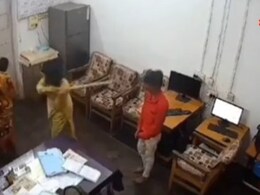 Katni GRP: दलित की पिटाई के बाद MP कांग्रेस ने मोहन सरकार पर बोला हमला, कहा- पर्ची वाले CM के राज में... Katni GRP: दलित की पिटाई के बाद MP कांग्रेस ने मोहन सरकार पर बोला हमला, कहा- पर्ची वाले CM के राज में...