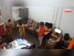 Katni News:  जीआरपी थाने में दलित महिला और उसके पोते की पिटाई , Video Viral होने पर मामले ने पकड़ा तूल