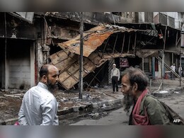 बांग्लादेश में अभी भी अस्थिरता, शीर्ष अधिकारियों का इस्तीफा और हिंसा का माहौल, 10 बातों में जानें