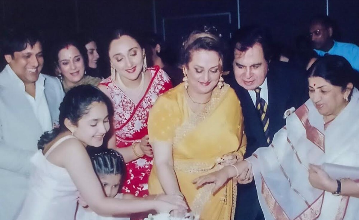 Saira Banu Recalls The Most "Precious Gift" She Received From Dilip Kumar