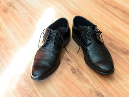 Myntra के अलावा कहीं और नहीं मिलेगी आपको Louis Stitch के Moccasins, Loafers पर 30% की छूट