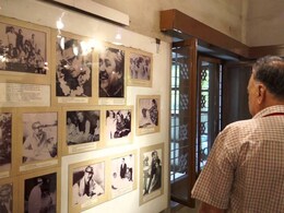 बांग्लादेश: प्रदर्शनकारियों ने लोगों को बंगबंधु के स्मारक संग्रहालय पर श्रद्धांजलि देने से रोका