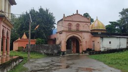 MP का वो मंदिर जहां&nbsp;साक्षात&nbsp;कृष्ण रचाते थे लीला ! खुद पुजारी ने बताया वाकया