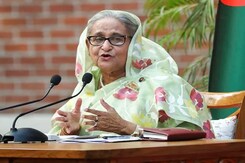 Protests in Bangladesh: Sheikh Hasina को कौन सी एक गलती पड़ गई भारी? | News@8 | NDTV India Protests in Bangladesh: Sheikh Hasina को कौन सी एक गलती पड़ गई भारी? | News@8 | NDTV India