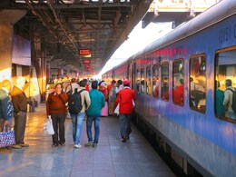 ट्रेन में सामान खो गया तो मिल जाएगा वापस, Rail Madad App के जरिये मिनटों में कर सकते हैं शिकायत