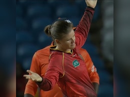 Australia Star Imitates Shah Rukh Khan's Iconic Pose Mid-Match. Video Goes Viral Australia Star Imitates Shah Rukh Khan's Iconic Pose Mid-Match. Video Goes Viral
