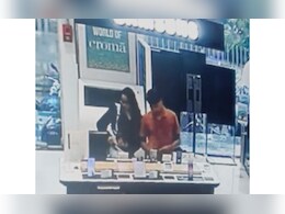 मोबाइल खरेदी करायला गेले अन् थेट चोरलाच; बड्या कंपनीच्या कर्मचाऱ्यांचा धक्कादायक प्रकार