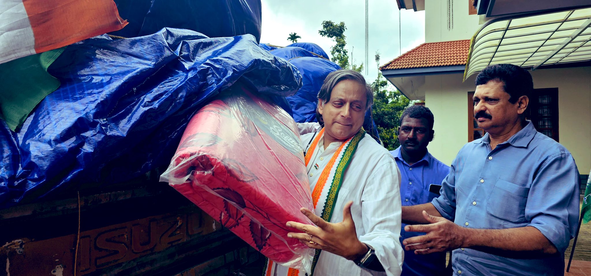 "For All The Trolls...": Shashi Tharoor On "Memorable" Row After Wayanad Visit