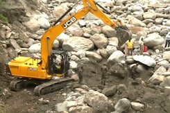 Himachal Pradesh: Indian Army Brigadier RP Singh Visits Cloudburst Spot In Rampur's Samej Himachal Pradesh: Indian Army Brigadier RP Singh Visits Cloudburst Spot In Rampur's Samej