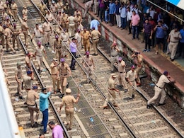 बदलापुर घटना पर बढ़ा बवाल, MVA ने 24 अगस्त को किया महाराष्ट्र बंद का ऐलान बदलापुर घटना पर बढ़ा बवाल, MVA ने 24 अगस्त को किया महाराष्ट्र बंद का ऐलान
