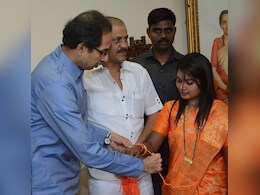 आदित्य ठाकरेंच्या जवळच्या नगरसेविकेनं सोडलं शिवबंधन, धनुष्य हाती घेणार, कारणही सांगितलं