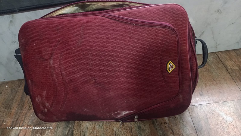 Mumbai Man’s Body Found In Suitcase At Dadar Railway Station, 2 Arrested Mumbai Man’s Body Found In Suitcase At Dadar Railway Station, 2 Arrested