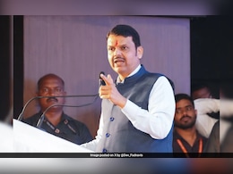 'लाडक्या बहिणींचे पैसे कुणीही काढून घेऊ शकत नाही' फडणवीसांवर स्पष्टीकरणाची वेळ का आली? 'लाडक्या बहिणींचे पैसे कुणीही काढून घेऊ शकत नाही' फडणवीसांवर स्पष्टीकरणाची वेळ का आली?