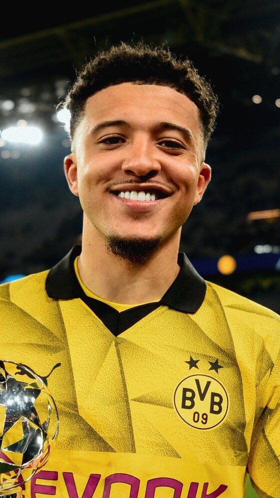 Top Football Transfers That Could Still Happen