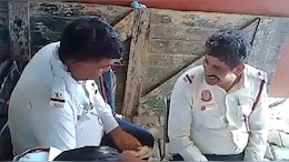 On CCTV, 3 Delhi Traffic Cops Divide Bribe Money, Suspended