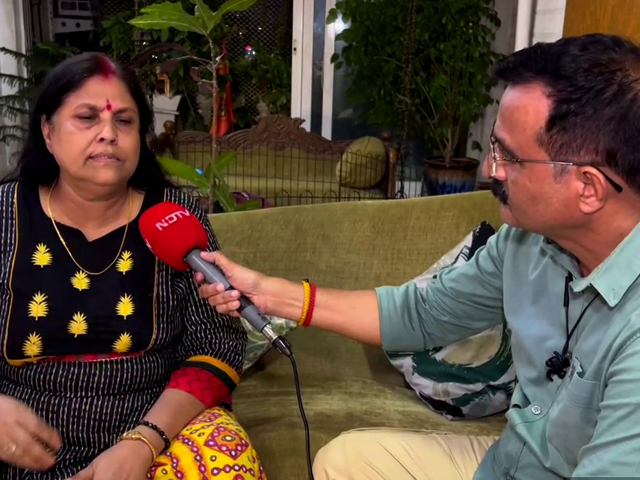 Bangladesh Crisis: Sadhan Majumder का कुछ पता नहीं, भांजी की मोदी सरकार से गुहार- मामा को बचा लो