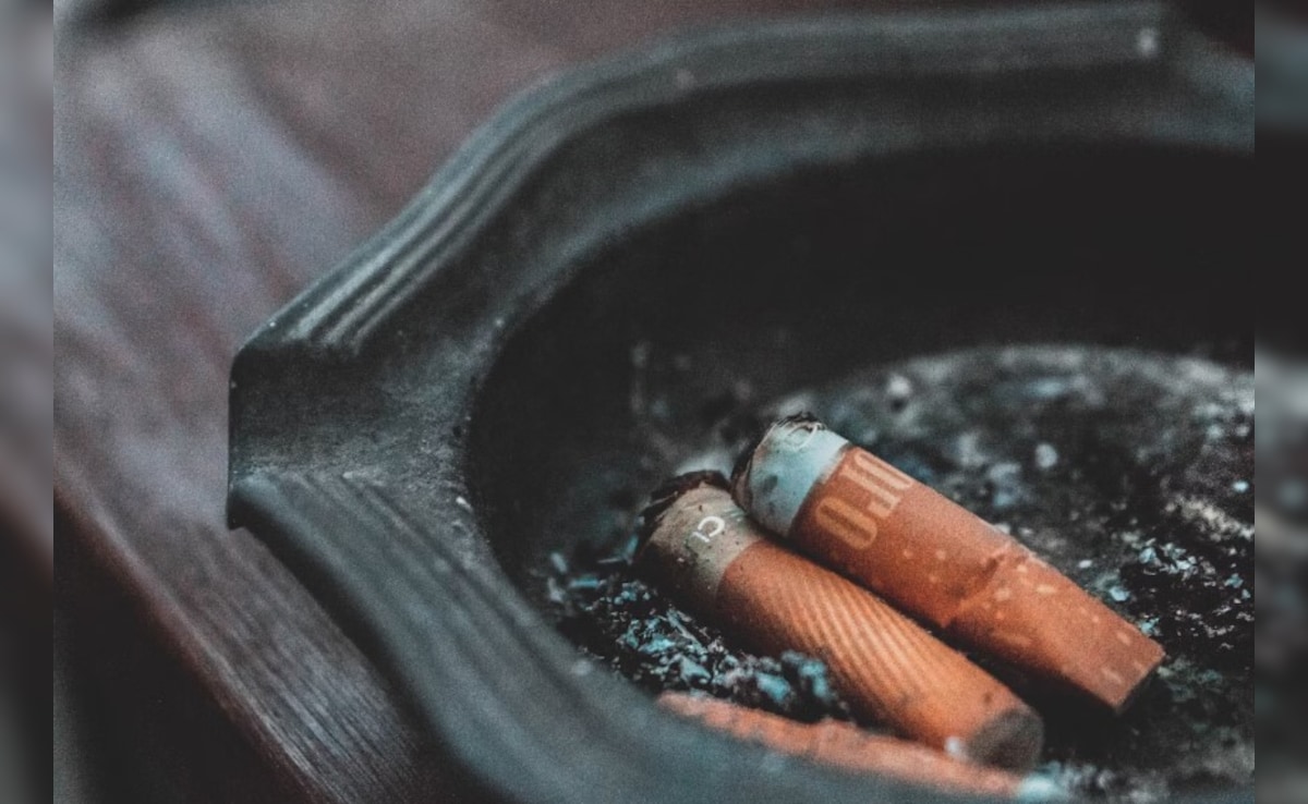 GST On Cigarettes, Tobacco, Aerated Beverages May Be Hiked To 35%