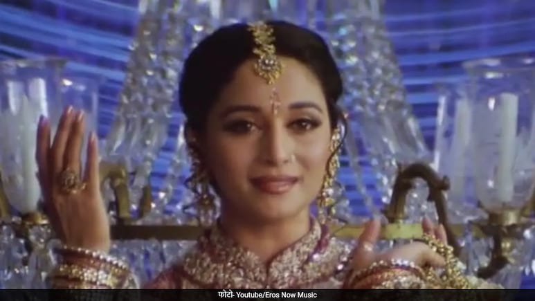 फ्लॉप शो साबित हुआ माधुरी दीक्षित का इवेंट, आयोजकों ने माधुरी दीक्षित और उनकी टीम को बताया दोषी