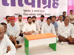 मुकेश भाकर के निलंबन पर समर्थकों में आक्रोश, देवनानी के खिलाफ शुरू हुआ बड़ा आंदोलन   मुकेश भाकर के निलंबन पर समर्थकों में आक्रोश, देवनानी के खिलाफ शुरू हुआ बड़ा आंदोलन