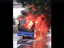 Delhi Bus Catches Fire, All Passengers Rescued Delhi Bus Catches Fire, All Passengers Rescued