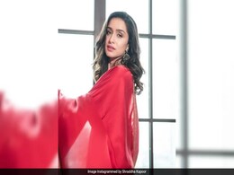 Shraddha Kapoor Beats Priyanka Chopra To Become 2nd Most Followed Indian Celebrity On Instagram Shraddha Kapoor Beats Priyanka Chopra To Become 2nd Most Followed Indian Celebrity On Instagram