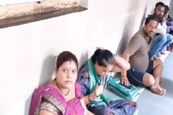 Jabalpur News: मुश्किल हुआ जन्म प्रमाण पत्र बनवाना, सुबह से शाम तक लोग हुए परेशान। MP News । Latest Jabalpur News: मुश्किल हुआ जन्म प्रमाण पत्र बनवाना, सुबह से शाम तक लोग हुए परेशान। MP News । Latest