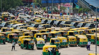 Chakkajam in Delhi NCR: दिल्ली-NCR में आज से 3 दिन चक्काजाम, ट्रक, टैक्सी-कैब की हड़ताल, जानें किन शहरों में पड़ेगा असर