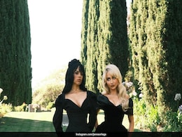 Sabrina Carpenter And Jenna Ortega Looked Hauntingly Fabulous In The <i>Taste</i> Music Video Sabrina Carpenter And Jenna Ortega Looked Hauntingly Fabulous In The <i>Taste</i> Music Video