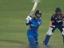 यूपी टी20 लीग में रिंकू सिंह ने पहले बल्ले से लगाई आग, फिर गेंद से बदल दिया पूरा मैच यूपी टी20 लीग में रिंकू सिंह ने पहले बल्ले से लगाई आग, फिर गेंद से बदल दिया पूरा मैच