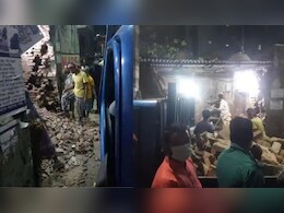 बांग्लादेश की अंतरिम सरकार ने हॉटलाइन स्थापित की, मंदिरों पर हमलों की जानकारी देने का आग्रह किया बांग्लादेश की अंतरिम सरकार ने हॉटलाइन स्थापित की, मंदिरों पर हमलों की जानकारी देने का आग्रह किया
