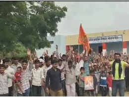 राजस्थान: गांव में स्कूल खुला तो 15 KM पदयात्रा कर मंदिर पहुंचे ग्रामीण, बोले- 'ये चारभुजा नाथ की महिमा' राजस्थान: गांव में स्कूल खुला तो 15 KM पदयात्रा कर मंदिर पहुंचे ग्रामीण, बोले- 'ये चारभुजा नाथ की महिमा'