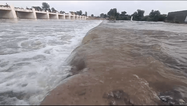 Rajasthan: भारी बारिश के बाद मालोनी घाट पर चली 3 फीट चादर, 40 गांवों का संपर्क कटा; खतरे में खरीफ की फसल