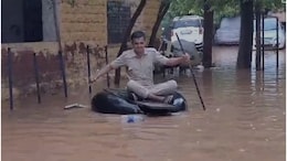 Jodhpur Rain: ट्यूब और वाइपर की मदद से थाने पहुंचा सिपाही, 4 दिन लगातार बारिश के बाद बने बाढ़ जैसे हालात