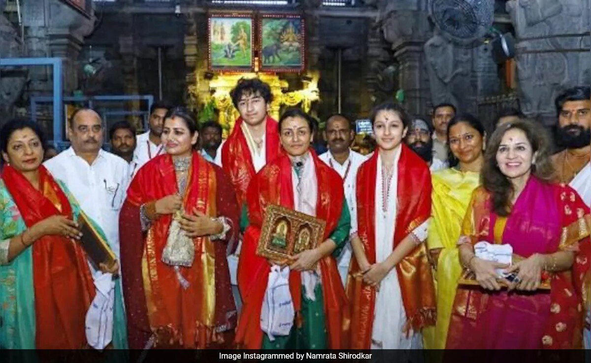 Namrata Shirodkar Visits Tirupati Temple With Sister Shilpa, Son Gautam And Daughter Sitara