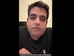 33 हजार रुपये की ब्लूबेरी टीशर्ट पहन अनएकेडमी CEO ने एंप्लॉइज को दी बुरी खबर, सुनकर भड़के लोग 33 हजार रुपये की ब्लूबेरी टीशर्ट पहन अनएकेडमी CEO ने एंप्लॉइज को दी बुरी खबर, सुनकर भड़के लोग