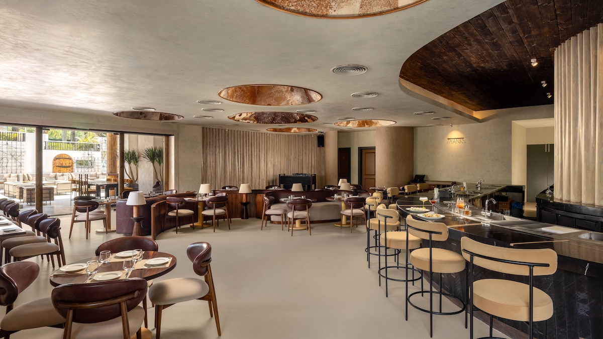 Thanks & Beyond: The New Dining Hotspot In Nehru Place You Can't Miss