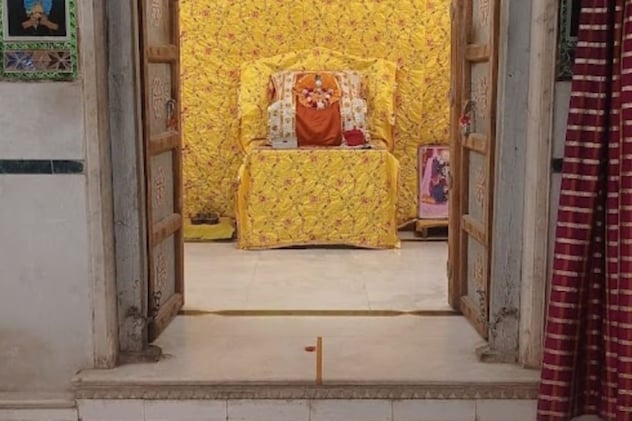 नवनीत प्रिया जी नवनीत प्रिया जी