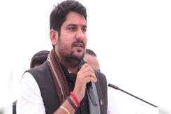 कांग्रेस विधायक मुकेश भाकर 6 महीने के लिए सस्पेंड कांग्रेस विधायक मुकेश भाकर 6 महीने के लिए सस्पेंड