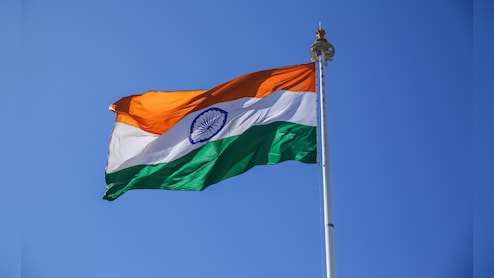 तिरंगे पर सियासत: वक़्फ़ बोर्ड के आदेश से नाराज़ शहर काजी, बोले-देशभक्ति पर सवाल क्यों?