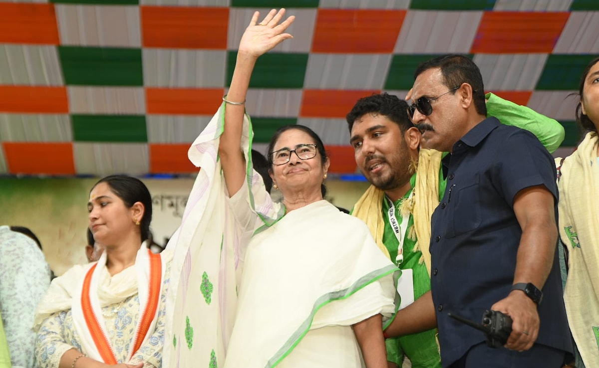 “16 Days Since CBI Took Over, Where Is Justice”: Mamata Banerjee Amid Protests “16 Days Since CBI Took Over, Where Is Justice”: Mamata Banerjee Amid Protests