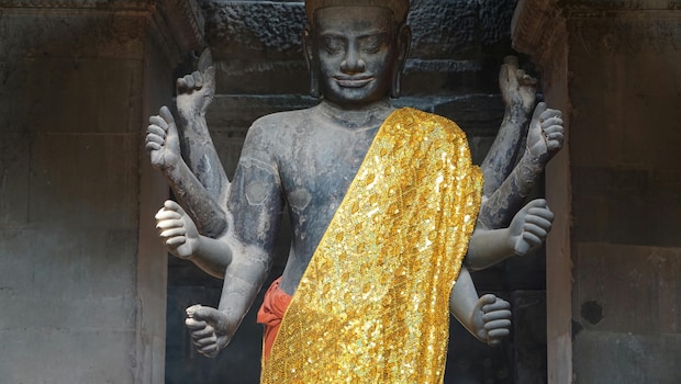 Ponnonam Varavayi: From Kasavu Sarees To Onam Veshti, Get Festive Ready With Myntra