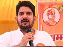 Explainer: मुकेश भाकर के 6 महीने के निलंबन के बाद क्या छिन जायेगी उनकी विधायकी? क्या कहते हैं नियम