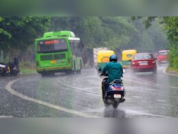 दिल्ली में भारी बारिश से बना रिकॉर्ड, बीते 4 साल में अगस्त में अधिकतम तापमान सबसे कम रहा दिल्ली में भारी बारिश से बना रिकॉर्ड, बीते 4 साल में अगस्त में अधिकतम तापमान सबसे कम रहा