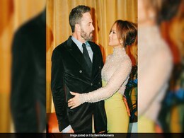 A Timeline Of Jennifer Lopez And Ben Affleck's Relationship A Timeline Of Jennifer Lopez And Ben Affleck's Relationship