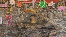 Rajasthan: जैसलमेर में भी है मथुरा के गिरिराज जी, जानें किस तरह वैष्णव संप्रदाय के भक्तों ने गोविंद कुंड से निकालकर कराया निर्माण