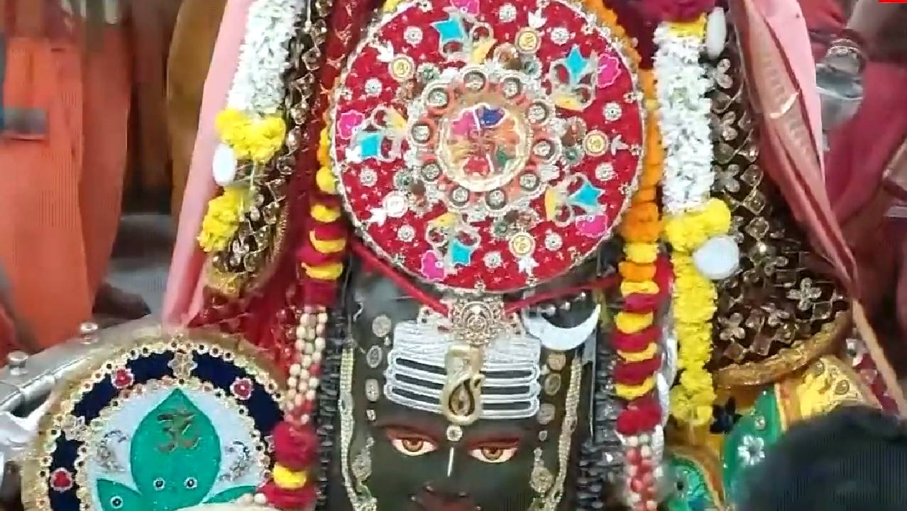 Ujjain News:  रक्षाबंधन के मौके पर बाबा महाकाल को बांधी गई विशाल राखी