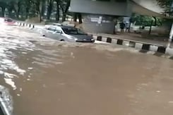 Flash Floods: Monsoon के दौरान त्रासदी से निपटने के लिए केंद्रीय जल आयोग ने ‘Flood Watch India’ App 2.0 लांच किया है, जो करेगा सावधान Flash Floods: Monsoon के दौरान त्रासदी से निपटने के लिए केंद्रीय जल आयोग ने ‘Flood Watch India’ App 2.0 लांच किया है, जो करेगा सावधान