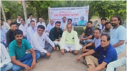 Rajasthan: 'हम गरीबों को राशन देते हैं पर अब उनसे राशन लेने वाले हो गए हैं', हड़ताल पर बैठे राशन डीलर्स ने बयां किया दर्द